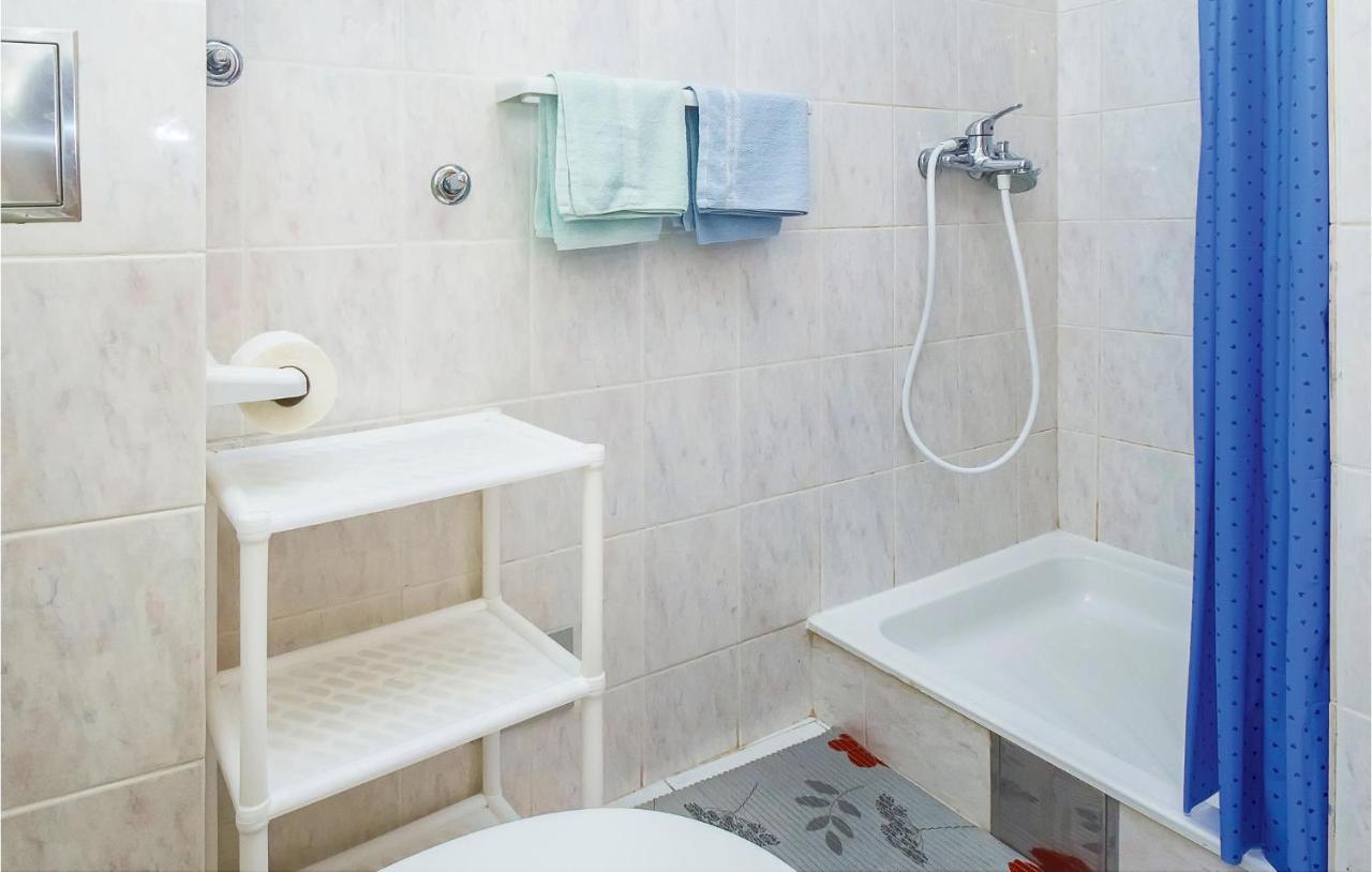 Cozy Apartment In Lokva Rogoznica With Wifi Eksteriør bilde