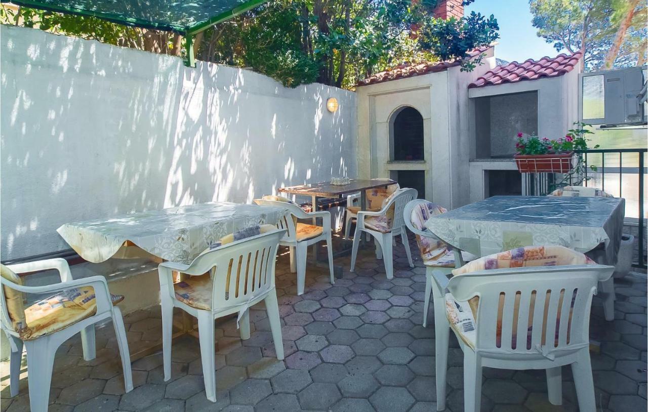 Cozy Apartment In Lokva Rogoznica With Wifi Eksteriør bilde